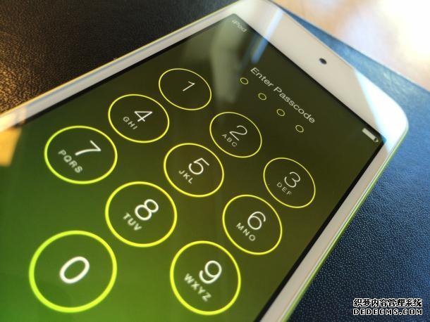 苹果iOS 8、iOS 9曝系统漏洞：可使锁屏密码完全失去作用 
