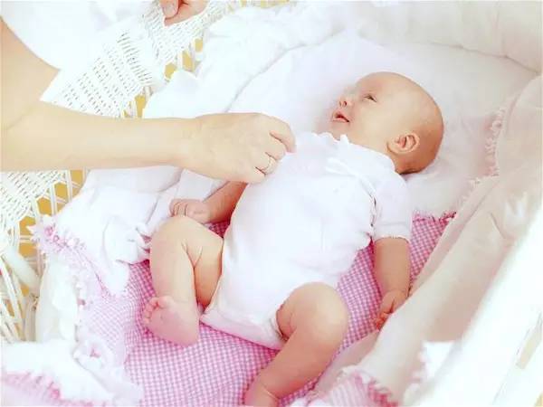 【组图】安全小贴士丨新生宝宝的15个安全提醒