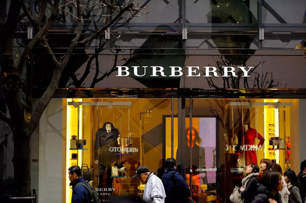 j2开奖直播:【j2开奖】Burberry?温州旗舰店关闭?，奢侈之城为何褪色？