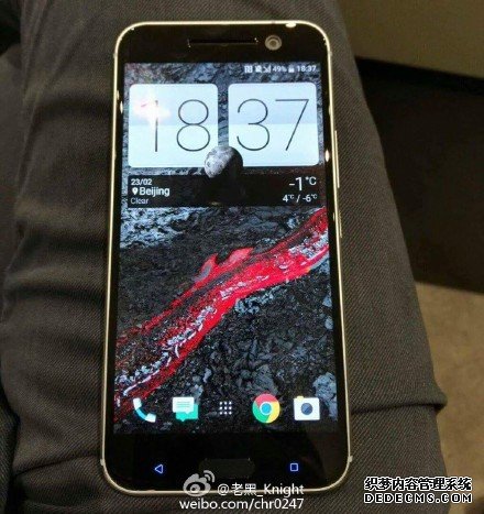 HTC 10真机曝光 下巴完美了这颜值给几分?