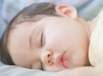 【j2开奖】【爸妈必读】宝宝睡觉九成爸妈都会犯的错误！