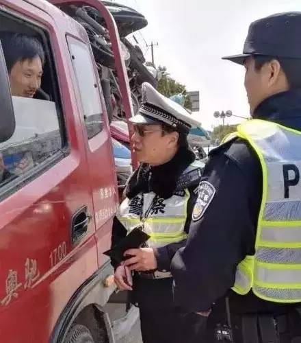 开奖直播现场:【j2开奖】全警上路严查10类道路交通违法?上海动真格了