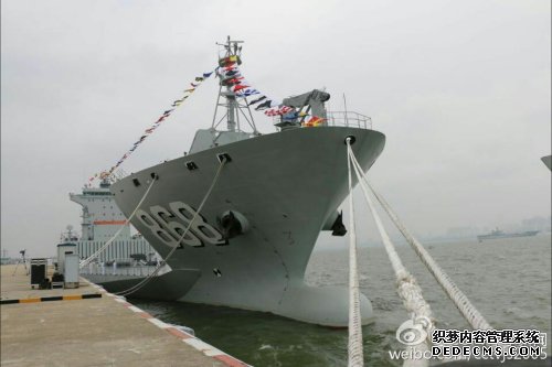 专家：中国海军未来需要更大吨位的半潜船