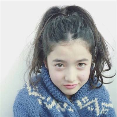 开奖直播现场:【j2开奖】日本13岁混血小模特，一眼你就会被她惊艳！