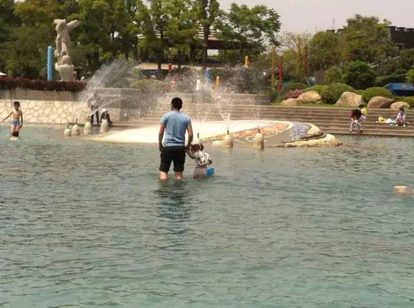 【j2开奖】【新爱婴春游活动】月湖雕塑公园，约吗～