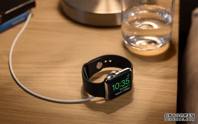 更薄机身，Apple Watch 2 两个月后发布？