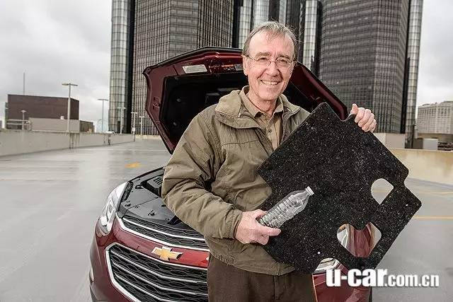 美国知名车厂GM通用汽车，将宝特瓶回收再利用制成汽车零件与其开奖直播物品。