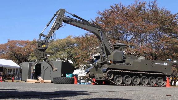 空拍显示 熊本震后路毁桥断