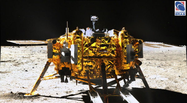 嫦娥三号拍出最清晰月面照片 全球免费共享(图)