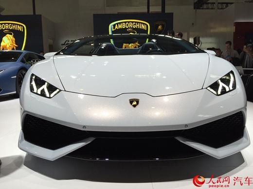 外观上，新车的造型与目前在售的Huracan 610-4基本保持一致，在细节处减少了一些攻击性，但与其开奖直播同级跑车相比依旧显得十分凶狠。另外Huracán LP 580-2前后都经过重新设计，净重1389千克，底盘采用碳铝复合材料打造而成，轻量化底盘减轻了车身重量。