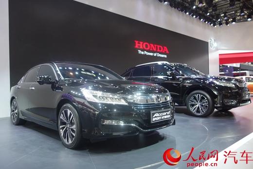 冠道（AVANCIER）是Honda面向中国市场推出的首款大型SUV。“AVANCIER”一词源于法语，意为“前进”。