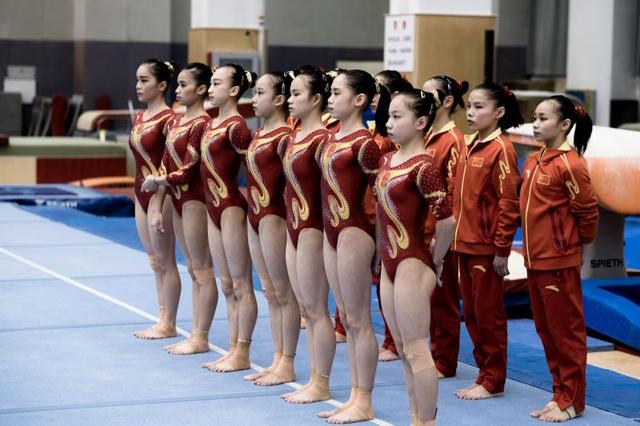 中国体操女队奥运选拔 打分严于国外督促队员