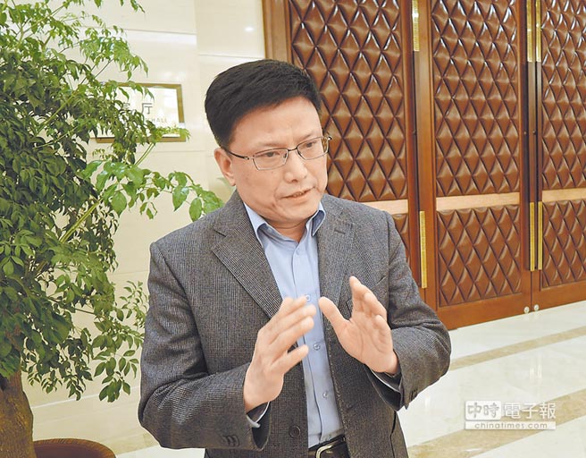 北京师范大学国际刑法研究所所长黄风1日表示，两岸或可循“被判刑人移管”方式，让台湾执行在大陆的判决。