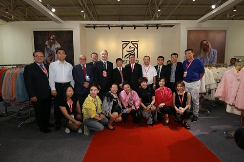 2016北京国际皮草时装展嘉宾巡展参观