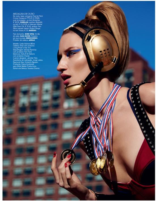 名模Linda Vojtova登上《Vogue》， 呈现奥林匹克风时尚大片
