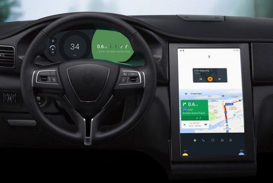 这辆演示汽车并非量产汽车--甚至并没有牵涉玛莎拉蒂或者其母公司--菲亚特克莱斯勒（Fiat Chrysler），但是Google尝试展示Android在汽车内所能够扮演的各种角色，包括导航到加热，从制冷到速度计。