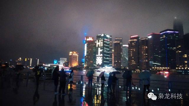 大上海撩妹之旅——带着XLOONG眼镜在上海雨中漫步
