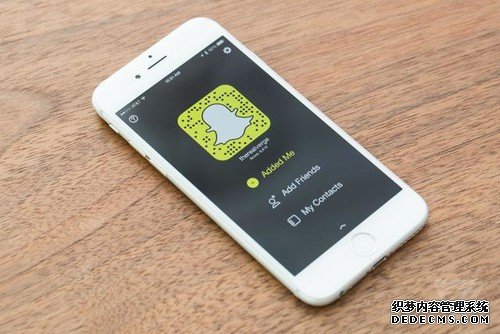 传照片应用Snapchat还在融资 估值200亿美元