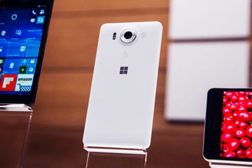 微软Lumia 950手机