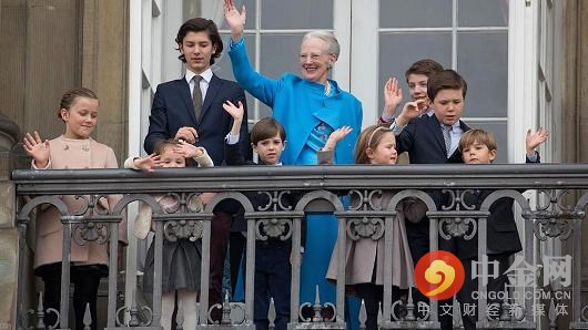 英国独立报纸报道称，目前，玛格丽特二世女王的八个孙子都能得到某种形式的政府资助。然而，丹麦执政党自由党的政客们正在检查开奖直播们每个人获取政府津贴的资格。