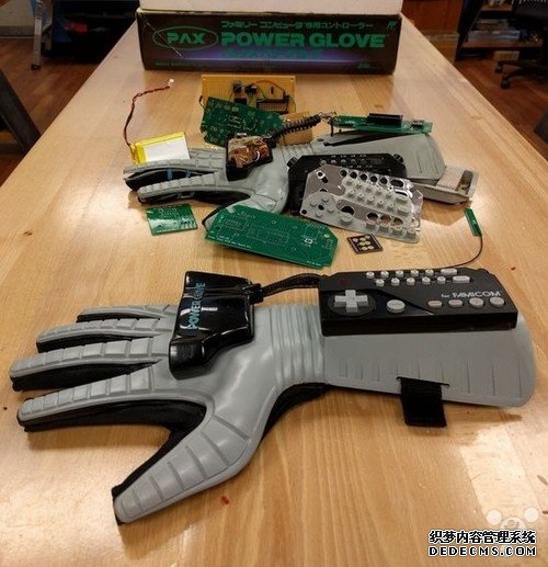 还记得任天堂的Power Glove吗 它满血复活了