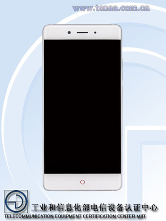 该机型号为NX531J，从曝光的证件照来看，nubia Z11采用2.5D玻璃+金属材质机身，机身正面仍为无边框设计，搭载分辨率为1080P的5.5英寸屏幕，机身正面顶部为对称设计，不过光线距离感应器和前置摄像头有点儿“大小眼”正面底部则是努比亚标志性的小红圈。机身背面采用三段式设计，连接处以高光T槽进行过渡，上下部分与中间的金属区域有轻微色差，指纹识别模块同样位于机身背面。