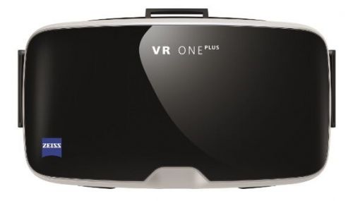 对于升级版的VR One Plus来说，和VR One一样都采用了相同的高级人体工程学设计，材料和高精度蔡司光学镜头。但它包含一些关键的改进以提高功能，包括一个可在任何4.7-5.5英寸安卓或iOS智能手机上使用的通用智能手机托盘。