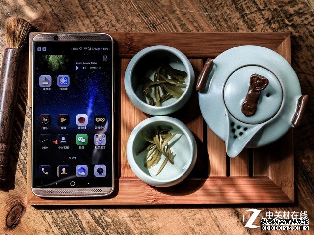 不一样的商务范 中兴AXON天机7报价3099 