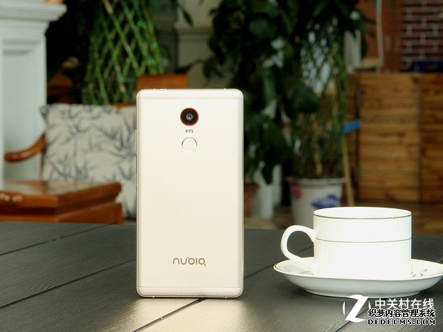 大屏前续航 nubia Z11 Max官网报价1999 