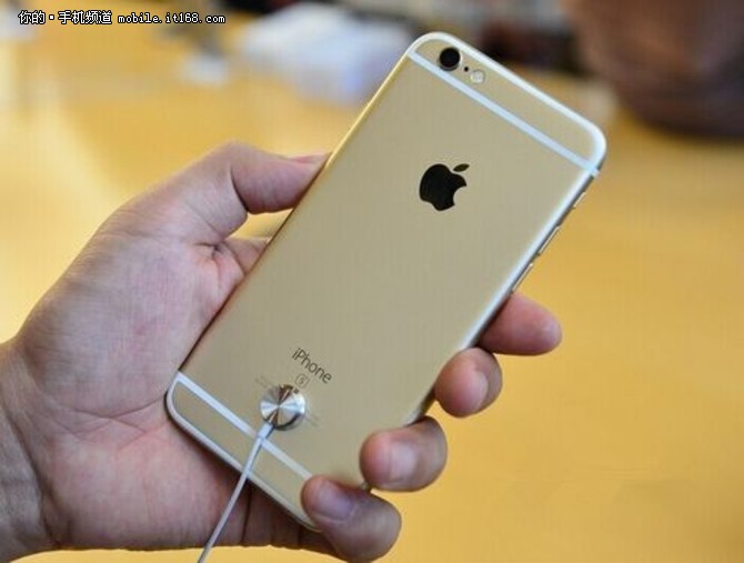 苹果iPhone 6S
