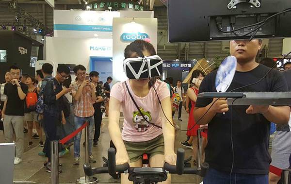 2016 ChinaJoy展会开幕 VR体验火遍全场