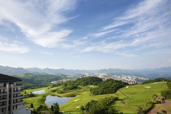 万众瞩目中，2016仙女山国家级旅游度假区啤酒节即将在本周末举行，距离开幕倒计时还有2天，受到广大市民的强烈追捧。一波波即将到来的现场爆棚，不身临其境怎能感受现场的氛围？