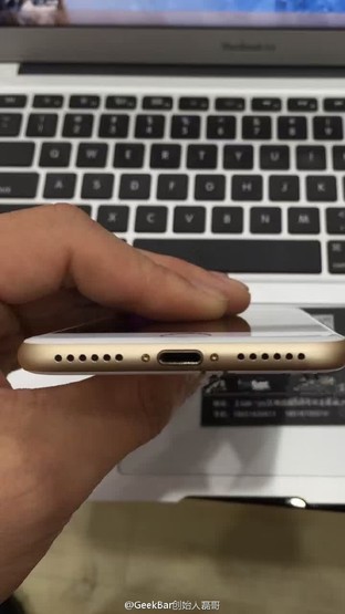 标签： iPhone7什么时候上市 苹果7什么时候上市 iPhone7上市时间 苹果7上市时间 iPhone7曝光 ( 责任编辑:张笔龙)