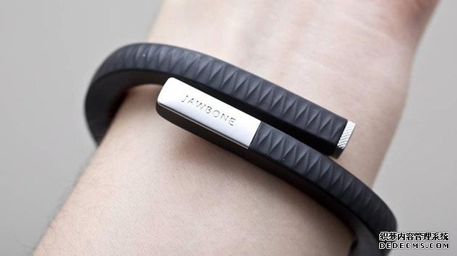 智能穿戴厂商洗牌！传Jawbone考虑“卖身” 