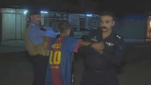 atv:痛心！12岁男孩成IS自杀炸弹 他还穿着梅西球衣