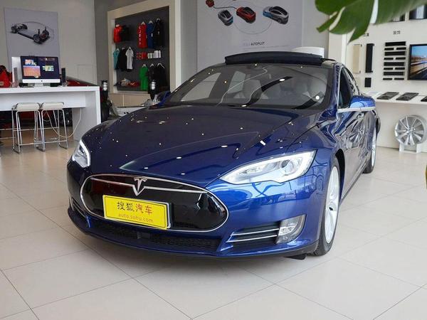 [ 搜狐汽车E电园]日前，特斯拉正式公布了MODEL S P100D车型的海外售价与车辆信息。消息称，<a href=