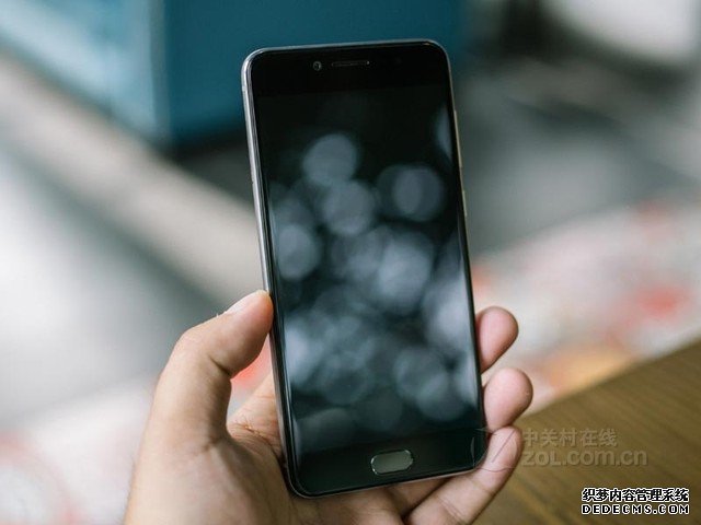 劲爆外观忘掉iPhone 八大安卓手机推荐 