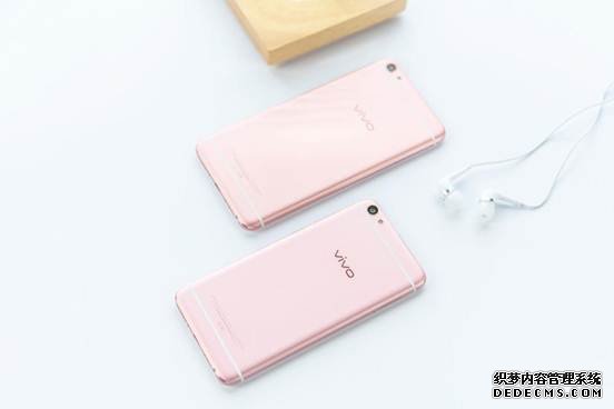 自拍不漂亮？柔光自拍vivo X7能帮你！ 