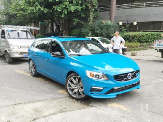 先来一组沃尔沃S60 Polestar的高清实拍图