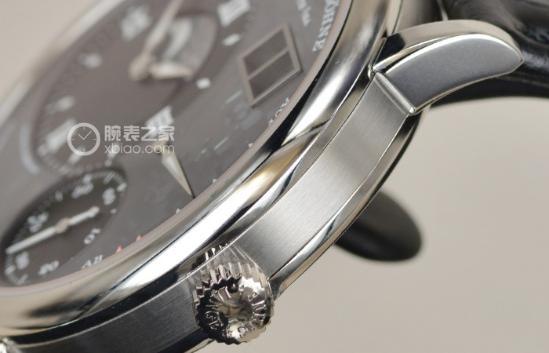 从未有一款表 让我如此期待夜晚 朗格Grand Lange 1 Moonphase “Lumen”