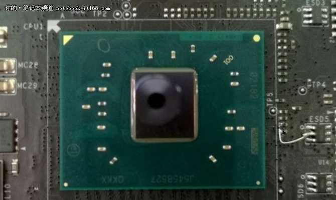 它的制造工艺还是14nm，不过架构方面采用了全新的Goldmont CPU，这是自2013年的Silvermont以来改革幅度最大的一次，同时还有第九代核显GPU，和桌面上的Kaby Lake一样支持H.265、VP9全程硬件解码。