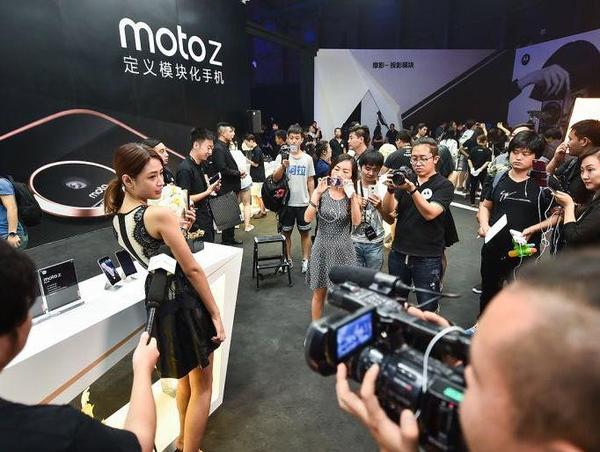 码报:【j2开奖】联想押注模块化创新 Moto能否从此走上复兴之路？