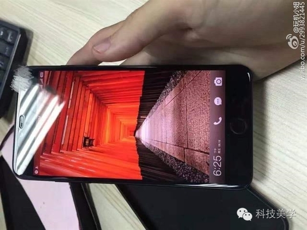 168开奖:【j2开奖】「资讯100秒」surface phone或被砍掉 锤子否认T3返厂