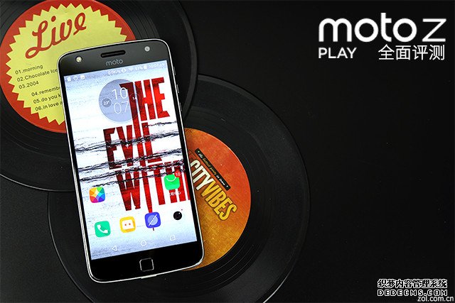 长续航娱乐强机 Moto Z Play全面评测 