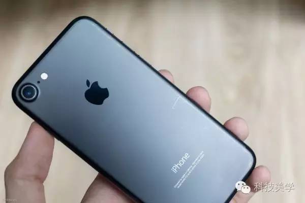 【j2开奖】iPhone7黑色慎买 初期价格1万5，要买请在以下官方直营店