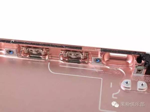 码报:【j2开奖】iPhone 7 Plus完全拆解，内部细节一次看清楚