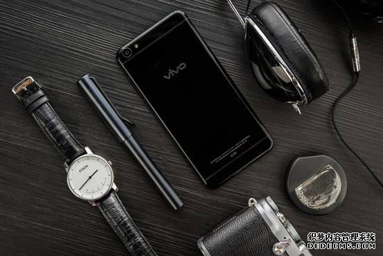 低调优雅 vivo X7曜石黑特别版惊艳来袭 