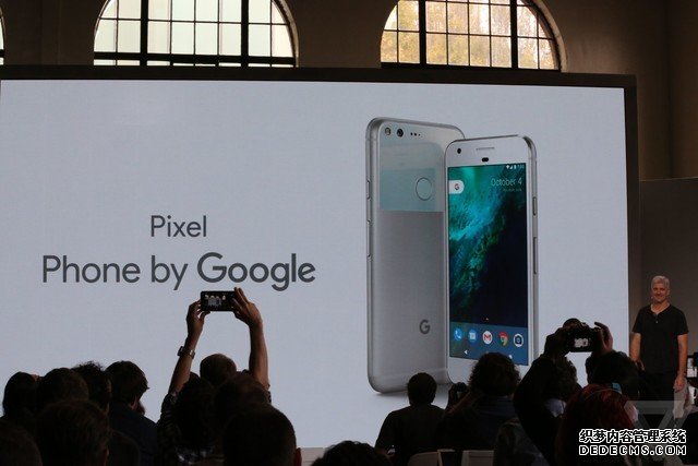 Pixel缘何不叫Google Phone：还想留一手 