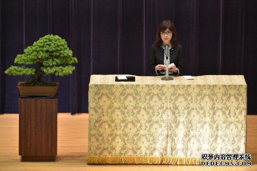 日本女防卫大臣国会答辩错误百出 被对手“揪辫子”