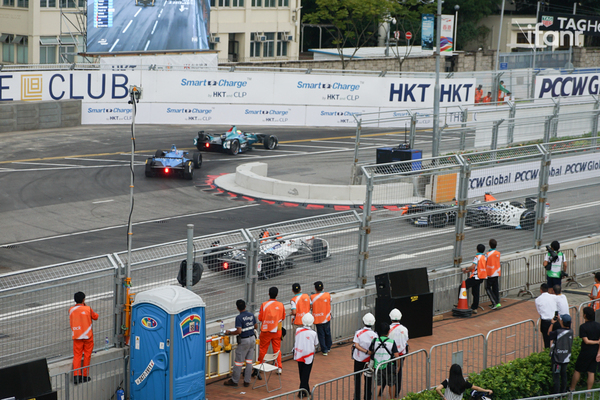 码报:【j2开奖】亲历 Formula E 香港揭幕战：光是探讨技术，那你还不懂电动版 F1 的精髓